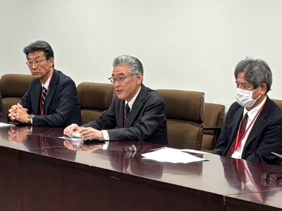 最終交渉に臨む交渉団